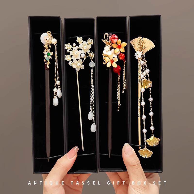 Elegant Retro Tassel Hairpin for Hanfu Updo - Women's Chinese Style Metal Hair Clip