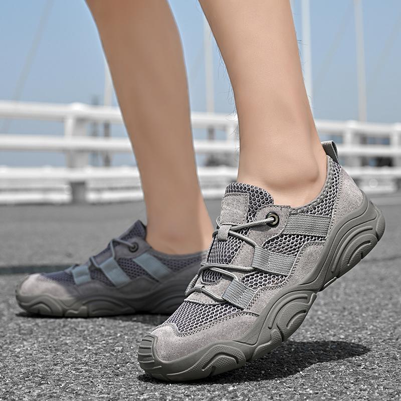 Fashion Classic Handmade Mens Summer Mesh Flats Anti-collision Toe Comfortable Beach Shoes Men Non-Slip Shoes New All-match Male Sandals