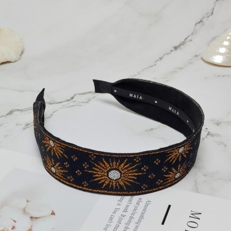 MAIA Retro Pearl Headband - Brown