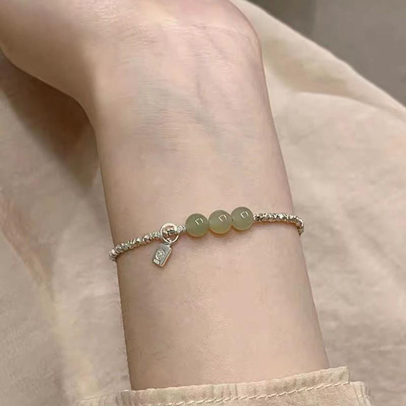 Bracelet élégant en argent sterling avec perles – Cadeau de luxe léger et exquis pour petite amie et bijou tendance