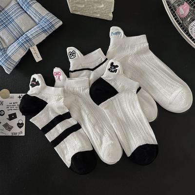 Cartoon-bestickte Socken für Damen im Sommer, dünne Netz-Ausschnitt-Bootssocken mit gestreiften Stehohren, nahtlose kurze Socken
