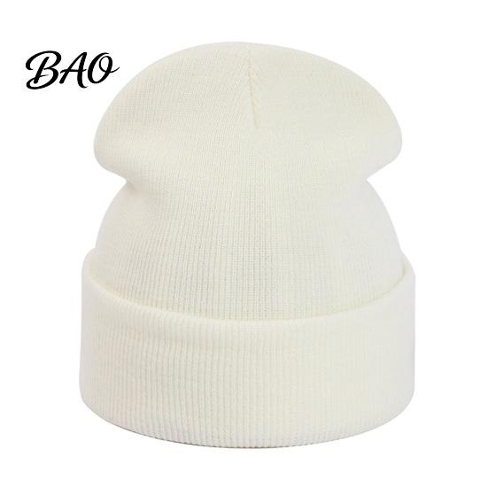 Winter Warm Beanies Hat Unisex Solid Color Knit Beanies, Classic Slouchy Skull Cap for Winter, Couple Matching Casual Headwear Men Women, Soft Thermal