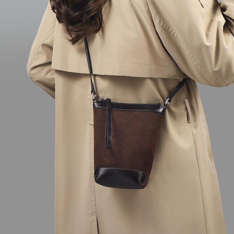 

Mobile Phone Bag Women S Bag Autumn And Winter Shoulder Messenger Bag Bucket Bag Fashion High Sense Lightweight Small Bag