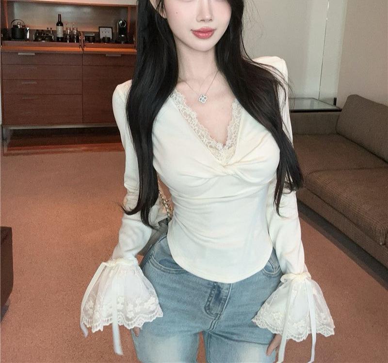 

Lace Patchwork V-Neck Bell Sleeve Slim Fit Women s Autumn/Winter T-shirt L абрикосовий