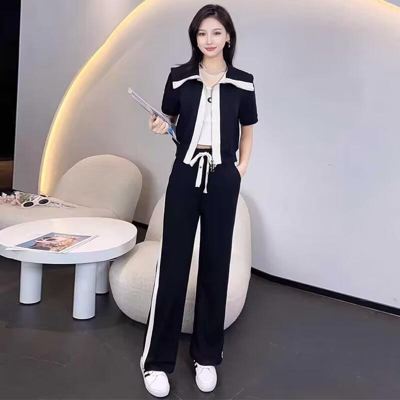 Summer Loose Short-sleeved Casual Two-piece Set, Laid-back Style, Fashionable and Slimming Sportswear for Women