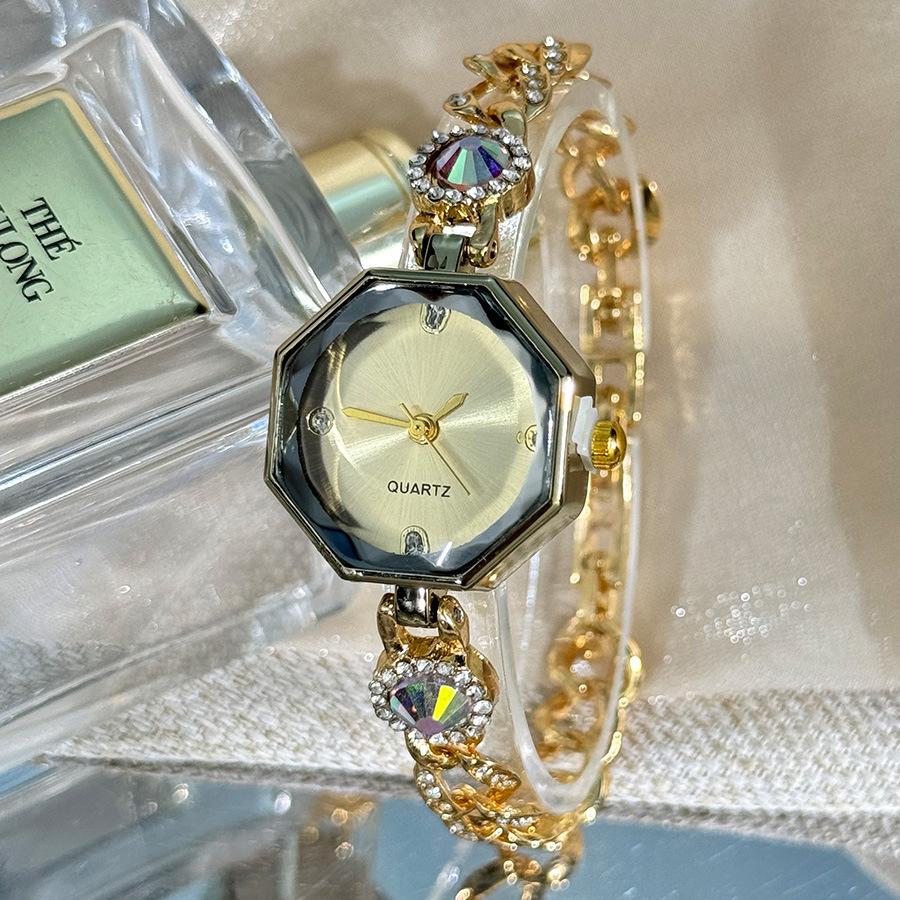 New Retro Women Watches Light Luxury Brand Octagonal Diamond Studded Dial Rainbow Bracelet Quartz Wristwatch Female Clock
