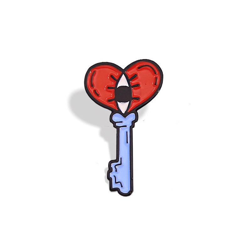 Fashionable Heart Key Brooch for Couples - Symbol of Love