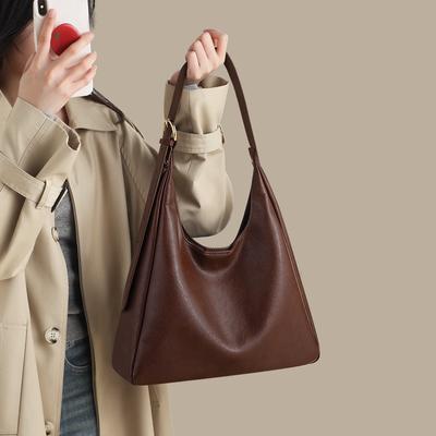2025 New Women's Tote Bag Autumn Winter Genuine Leather Shoulder Bag Melad Commuter Underarm Bag