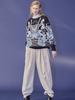 MIMICAWE Ele Swan Round Neck Pullover/Black