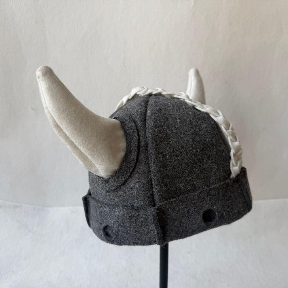 Funny Viking Horn Sauna Hat with Unique Horn Design Heat Resistant Wool Heat Insulation Steam Cap Head Ornament Nordic
