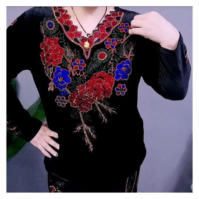 

Plus Size Rhinestone Long-Sleeve V-Neck Top for Middle-Aged & Elderly - Tummy Concealing, Warm Fleece Base Layer 3XL