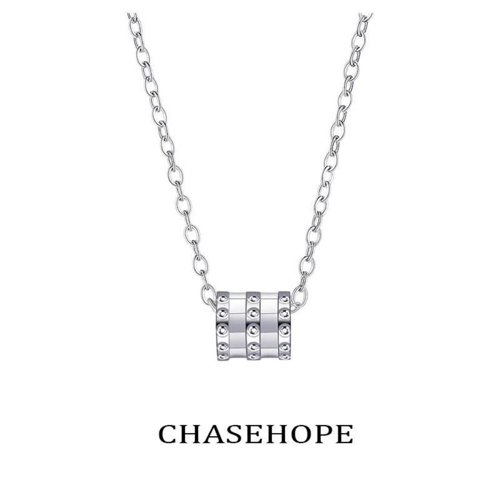 Titanium steel necklace popular Daquan light luxury necklace collarbone chain high-end niche design neck jewelry
