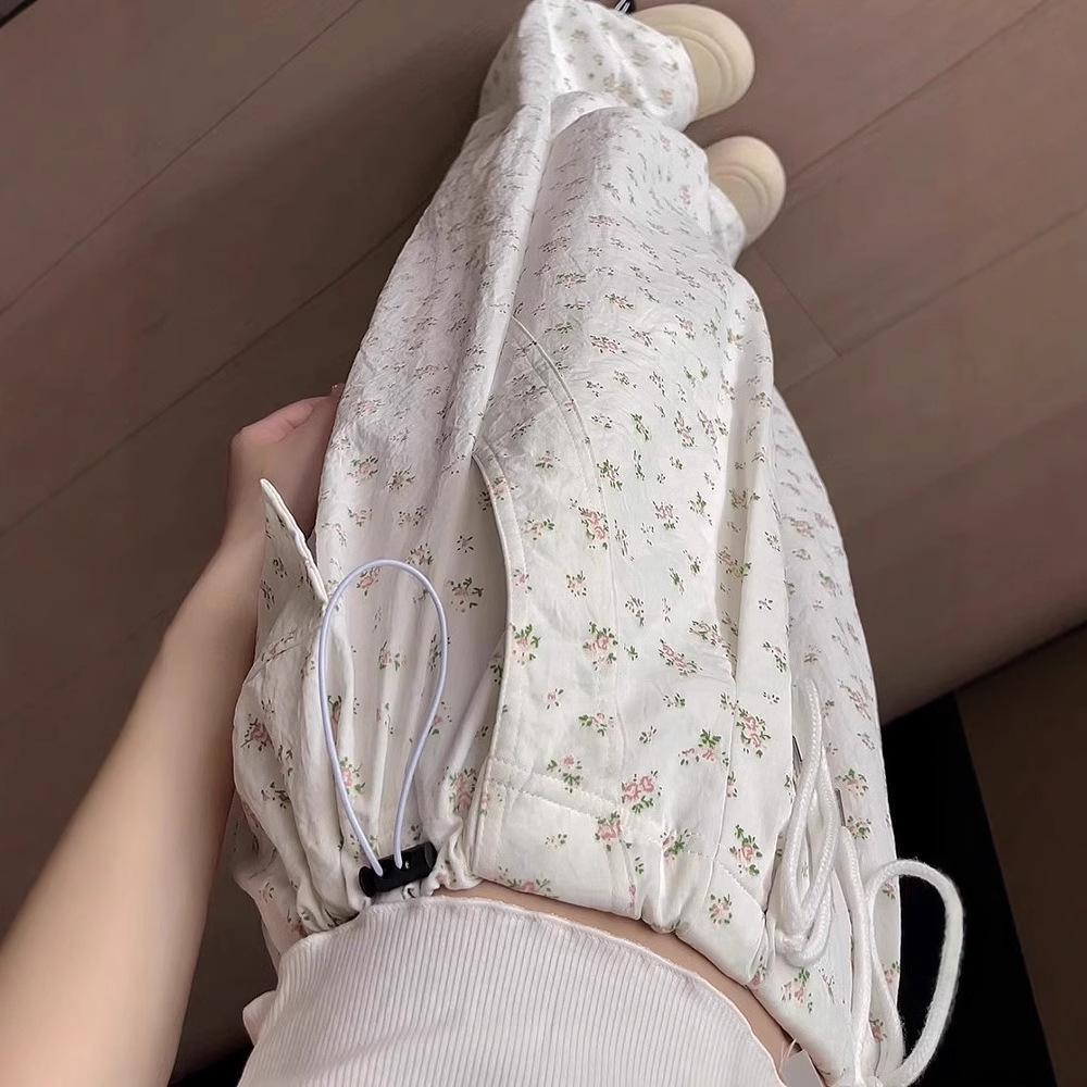 Damen High-Waist Hosen mit Blumenmuster und weitem Bein - Figurschmeichelndes Straight-Leg-Design für Frühling und Herbst