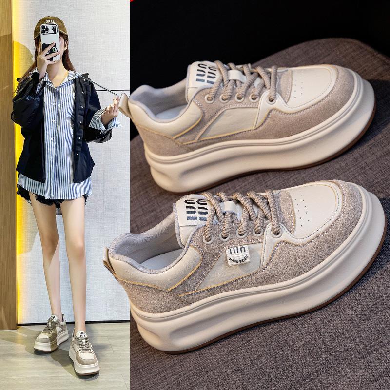 Board shoes women's 2026 spring new sports and leisure sponge cake women's shoes height increasing German training shoes