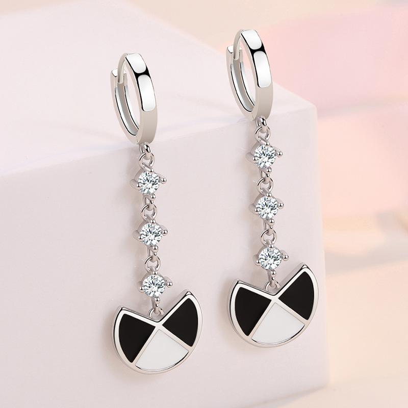 925 Sterling Silver Claws Stud Earrings with Crystal AAA CZ Stone Modern Design Fashion Versatile Accessories Women Jewelry