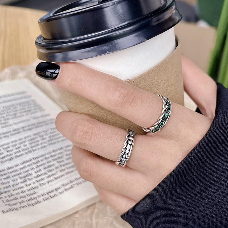 Elegant Retro Geometric Copper Ring For Women With Adjustable Open Design For Fashionable Style