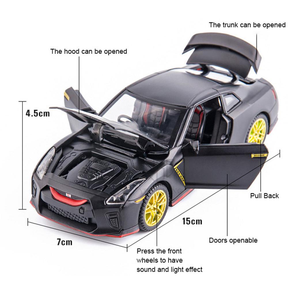 Modelli di auto GTR R34 in scala 1/32, veicoli di simulazione pressofusi in metallo in lega con suoni e luci Tirare indietro regali giocattolo da corsa per bambini Modello in scala di auto