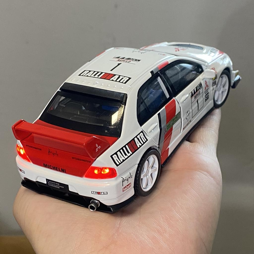 JDM 1:32 Mitsubishi Lancer Evolution EVO Petroleum Coating Version Alloy Diecast Model Simulation Sports Car Toy Gift For Friend