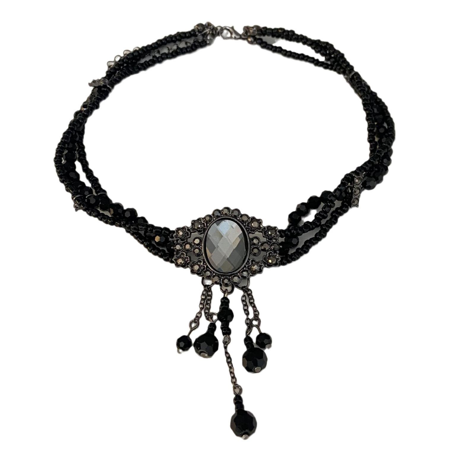 Retro black diamond-encrusted crystal beaded multi-layer fringed collarbone chain women s light luxury temperament court high-end feeling neck chain