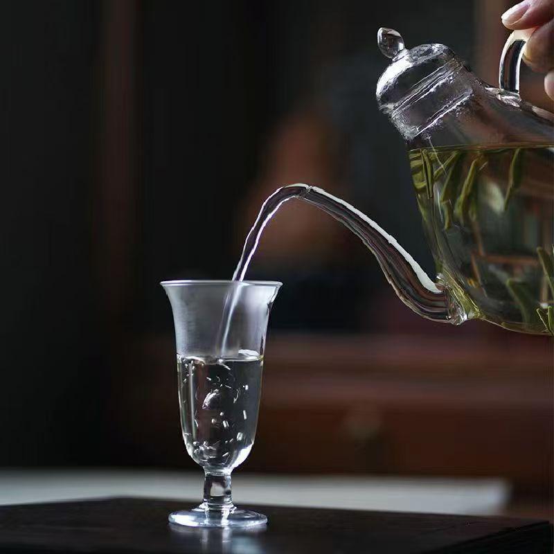 Xiao Qing Gan Glass Teapot: Song Dynasty-Inspired, High-Temperature-Resistant Guifei Pot for Green Tea Brewing.