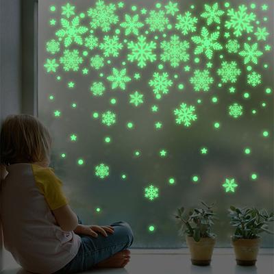 50pcs/bag Home Garden Glow In the Dark Children's Room Decals Christmas Stickers Wall Stickers Fluorescent 3D Luminous Snowflake