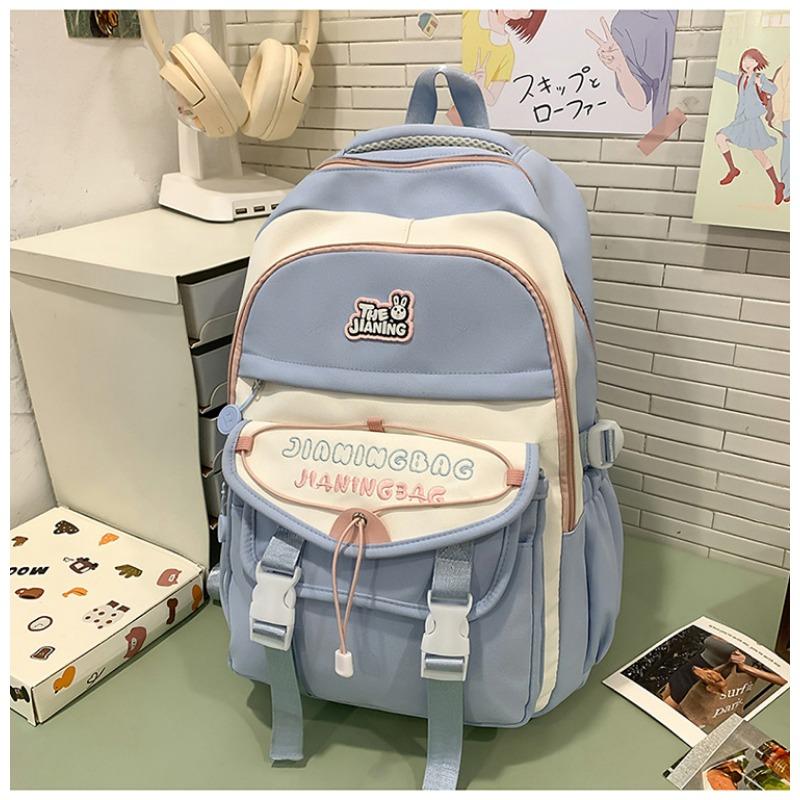 The new schoolbag is high-value, fresh and sweet, macaron-colored make-up bag, junior high school students, light travel, and large-capacity backpack.