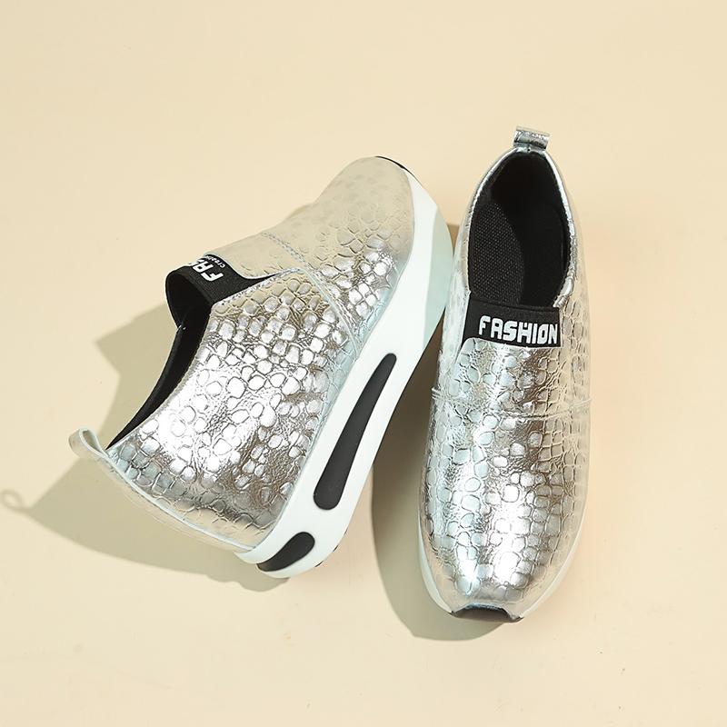 Silver PU Leather Platform Sneakers Women Casual Non-Slip Thick Sole Sports Shoes Woman Plus Size Slip On Loafers