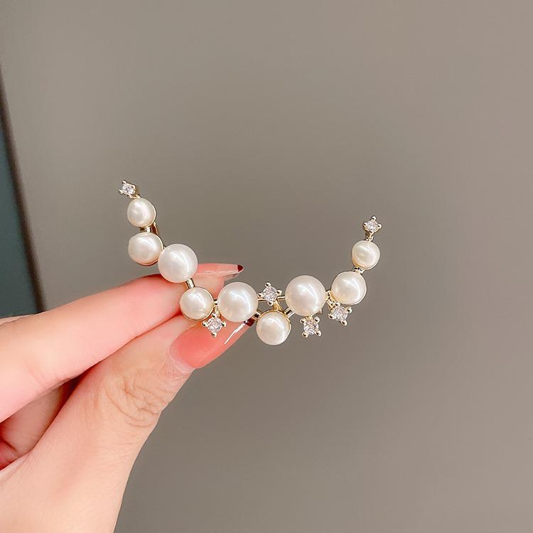 Elegant Pearl Brooch - High-End Minimalist Clothing Accessory