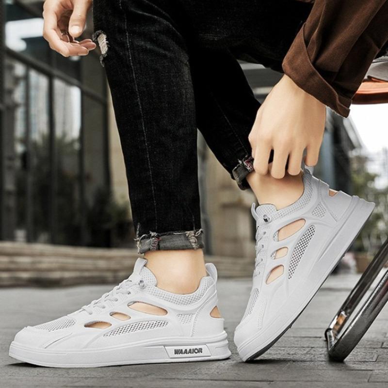 Fashion New Men's Comfortable Sports Shoes Casual Shoes Breathable Comfortable Summer New Hollow Out Versatile White Mesh