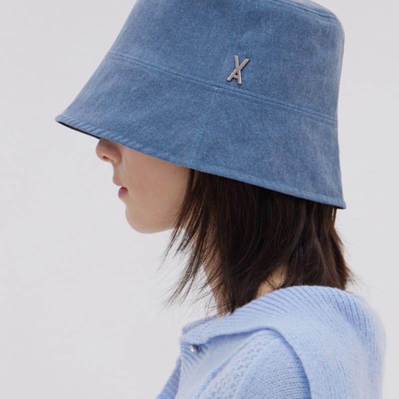 

VARZAR VA Панама с пигментным принтом и шипами Синяя FREE