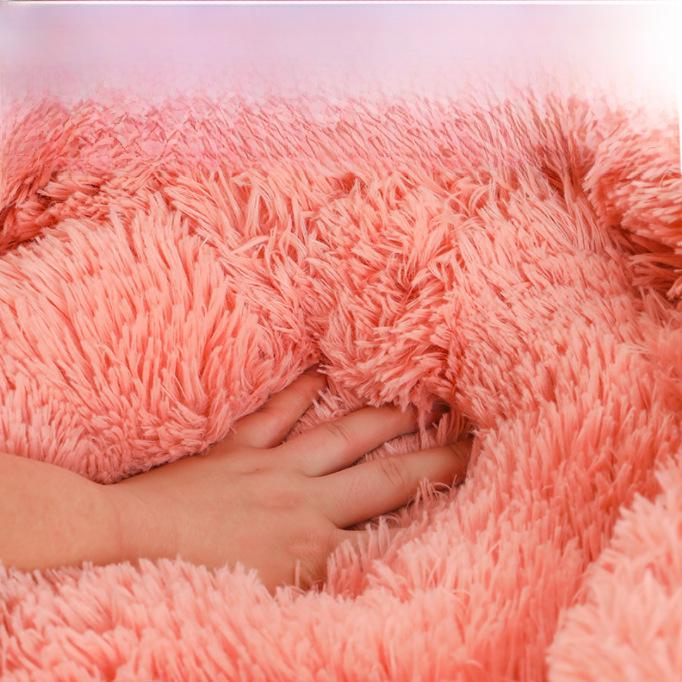 Plush Cat & Dog Bed: Cozy Autumn/Winter Nest, Soft Round Mat