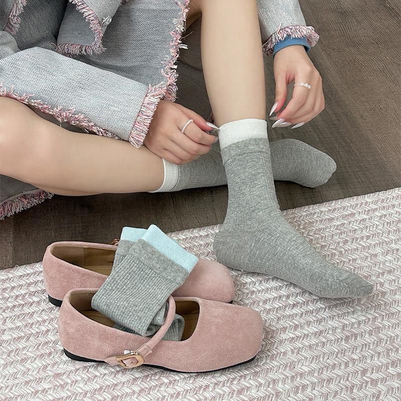 Korean Style Gray Scrunch Socks for Women - Versatile, Ribbed, Color Block, Long JK Design for Spring & Autumn