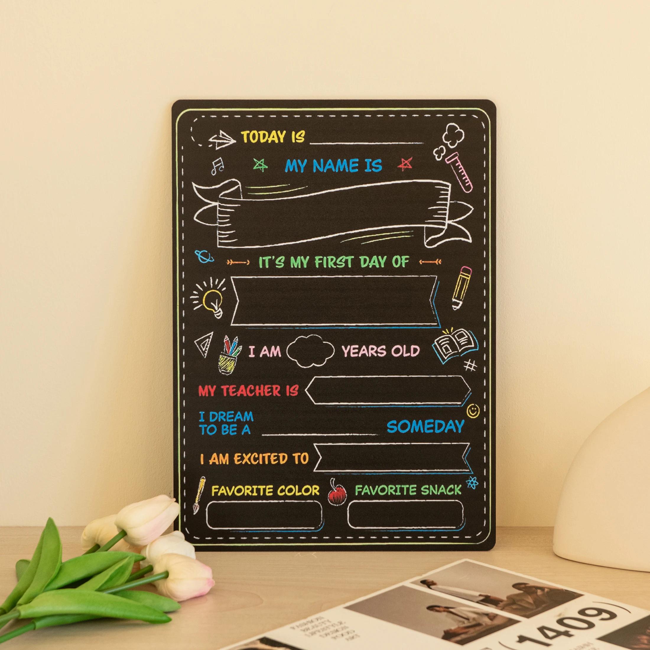 

1 шт. - Доска «Первый и последний день школы», двусторонняя - Табличка «Мой первый и последний день школы», меловая доска чёрный