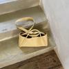 2024 Fashion Lychee Grain Vegetable Basket Handbag: Versatile Retro Shoulder and Crossbody Commuter Bag for Women