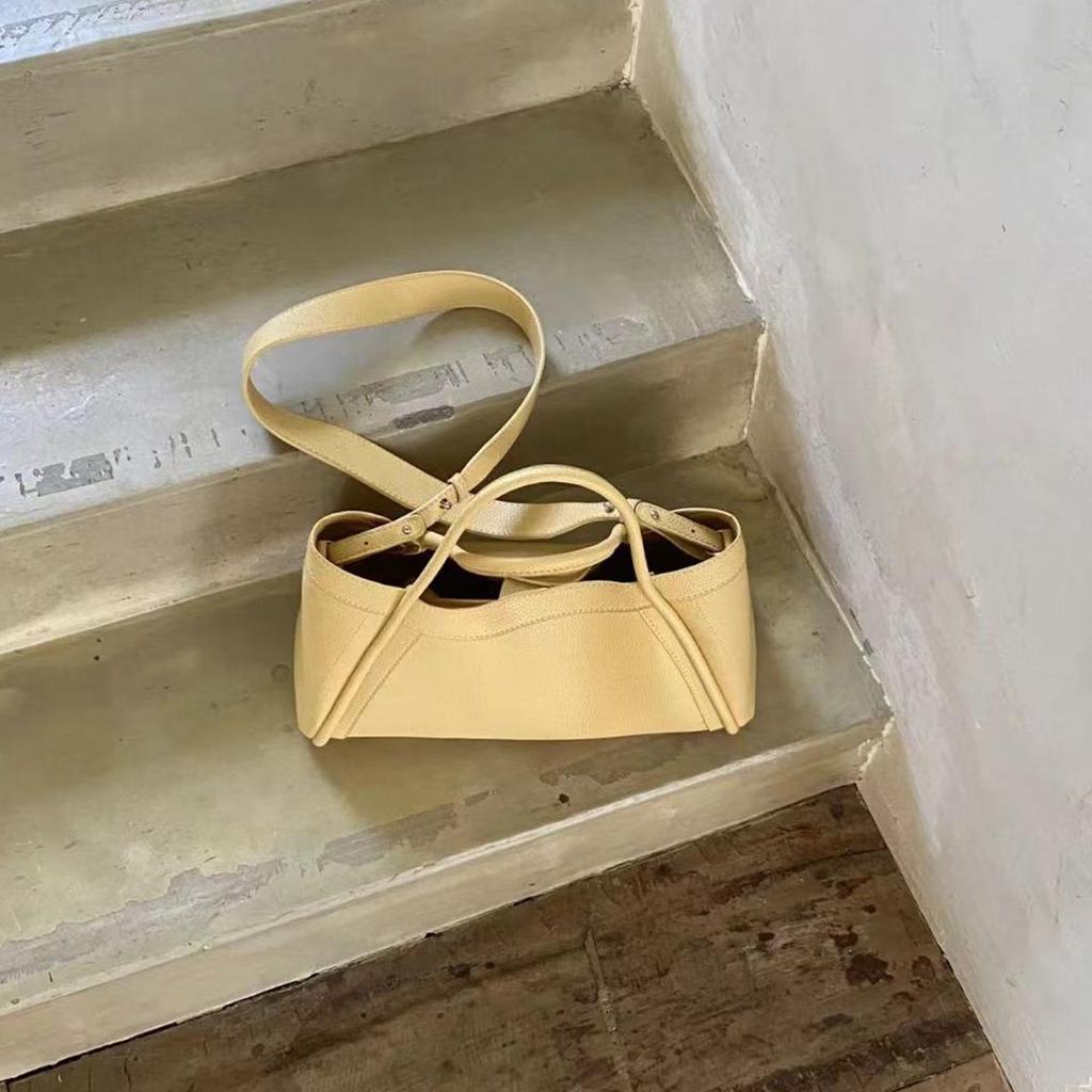 2024 Fashion Lychee Grain Vegetable Basket Handbag: Versatile Retro Shoulder and Crossbody Commuter Bag for Women