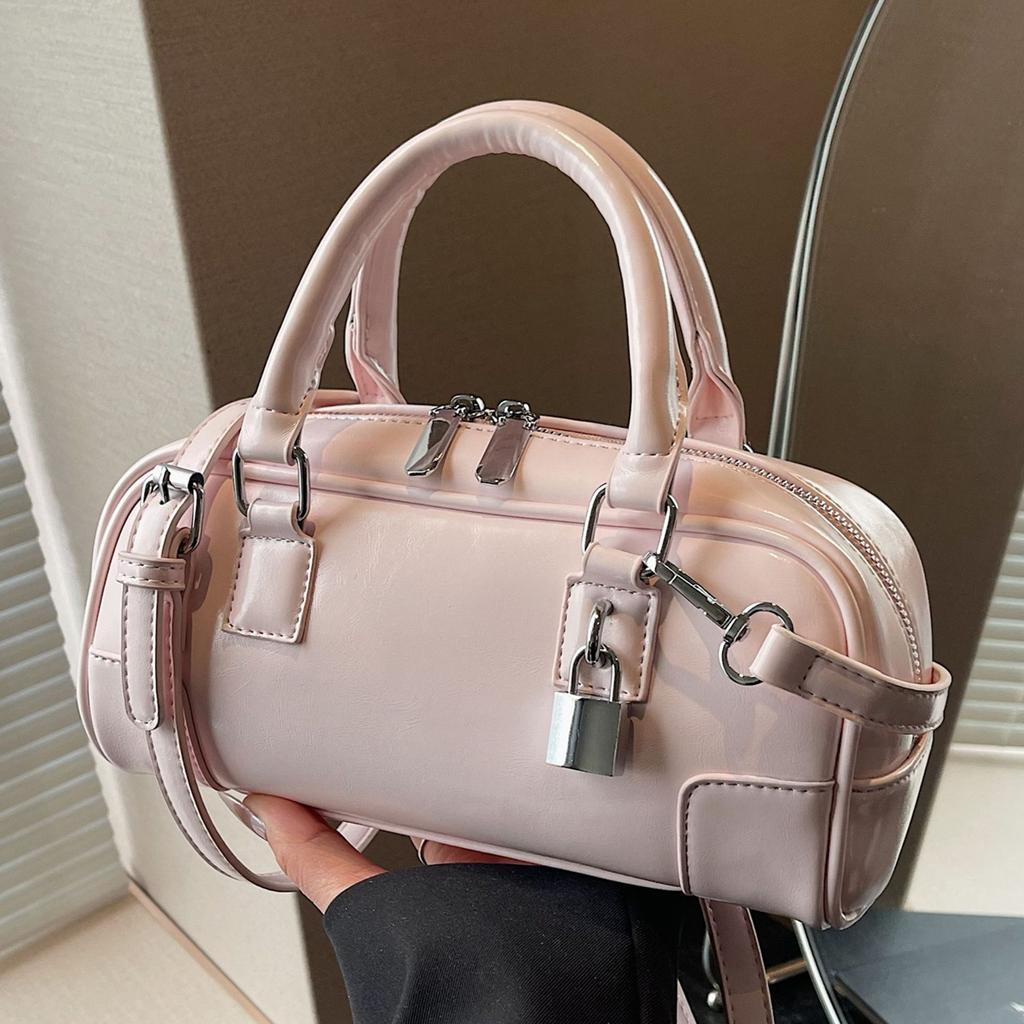 Trendy Fashion Versatile Shoulder Messenger Bag 2025 Spring Niche Design Solid Color Handbag Bowling Bag Women
