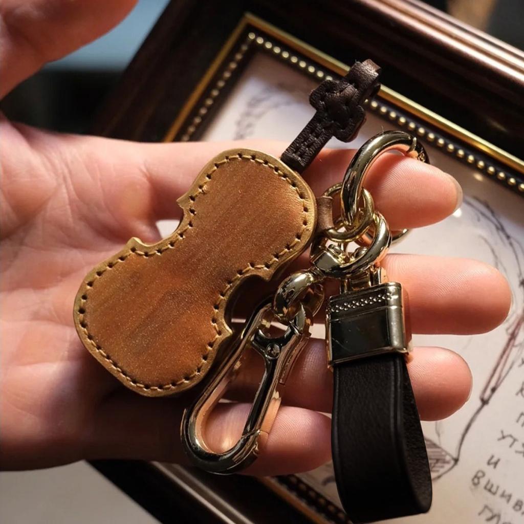 Handmade Leather Musical Instrument Keychain, Creative Decorative Keychain Pendant