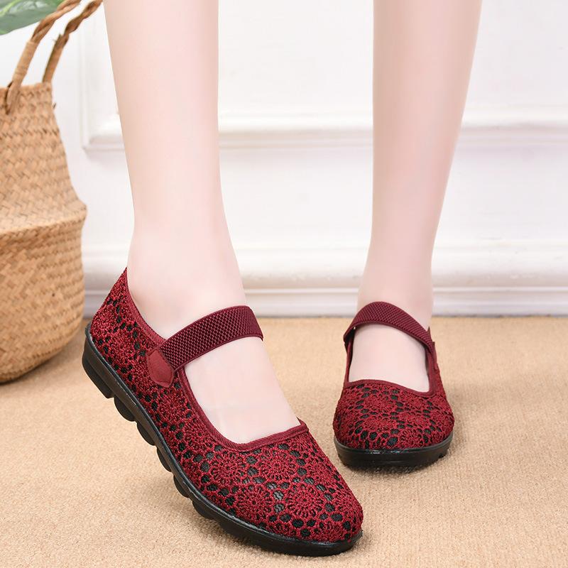 Summer old Beijing cloth shoes women's mesh shoes breathable grandma shoes hollow shallow mouth flat bottom mother shoes one pedal old man shoes