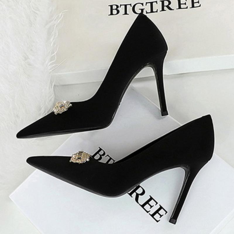 Fashion Women Fetish 9.5cm High Heels Simple Fashion Pumps Sexy Wedding Bridal Stiletto Leather Heels Lady Scarpins Crystal Party Shoes