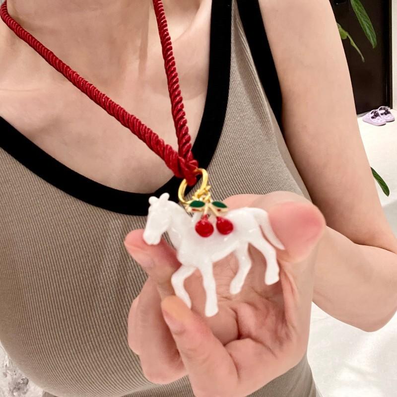 Bunte Rosskirsche Anhänger Lange Halskette Für Damen Verstellbare Pulloverkette Schmuck Modeaccessoire Choker