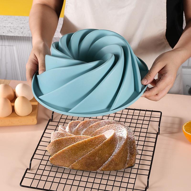 1pc Silicone Chiffon Cake Mold Savarin Cake Baking Tray Easy To Remove Mold Household Kitchen Tools