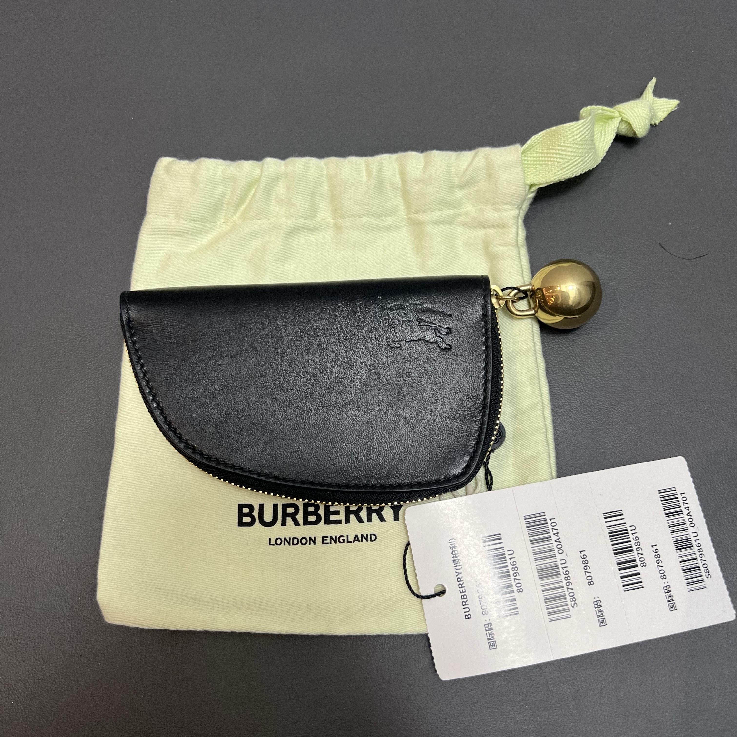 [Pre-Owned] Shield Polished Metal Zipper Wallet - Unused #M5L214 ONE SIZE
