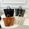 Large-capacity casual portable women's bag, simple corduroy solid color shoulder bag, fashionable trendy and messenger tote bag.