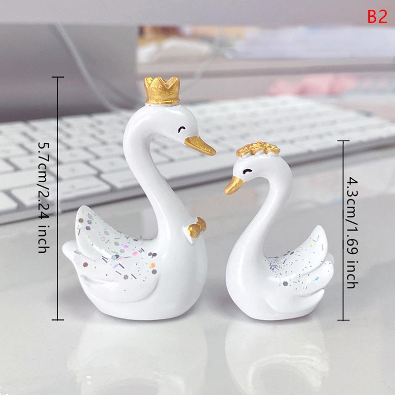

1 Pair Resin Swan Statue Figurines Swan Cake Topper Sculpture Cake Dashboard Baking Wedding Birthday Cake Decorating Supplies B2