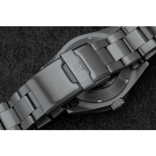 HYAKUICHI 101 No.10 Mechanical Diving Watch, 40mm, Silver