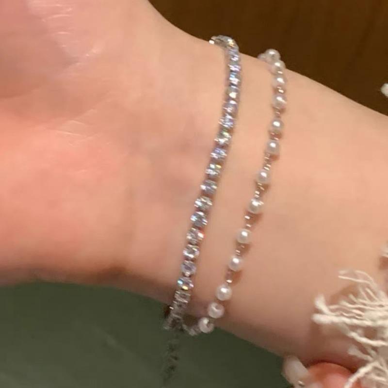 Bracelet Perle Irregulière Forme Spéciale Française Bracelet Femmes Niche Luxe Léger Exquis Doré Demi-Bracelet Bracelet Accessoires