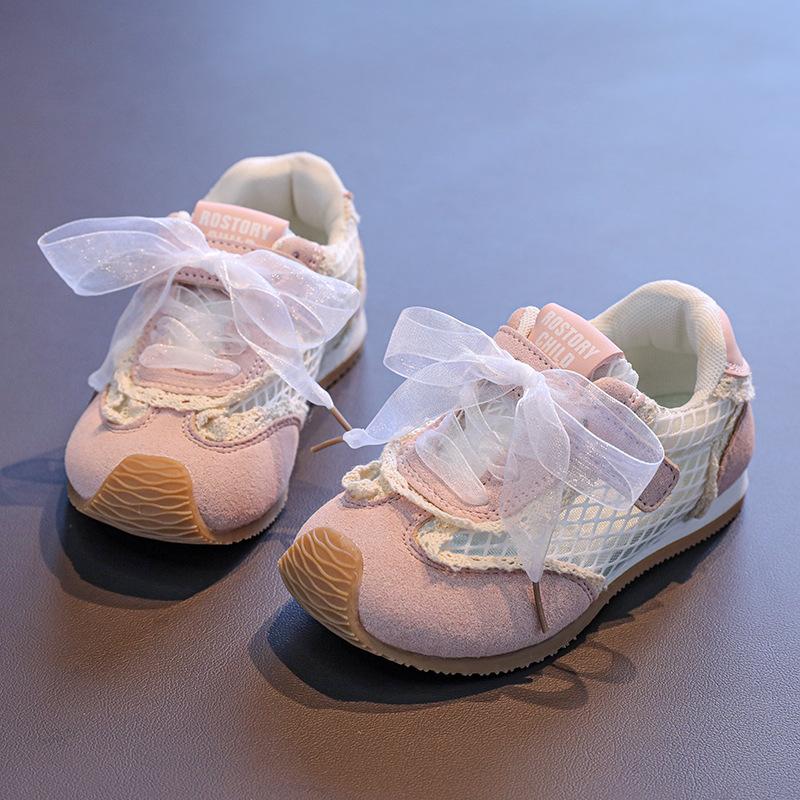 

Girls Sports Shoes Lace Bows Mesh Breathable Kids Running Shoes Hook&loop 2025 New Children Flats Toes Capped Casual Shoes 26 розовый