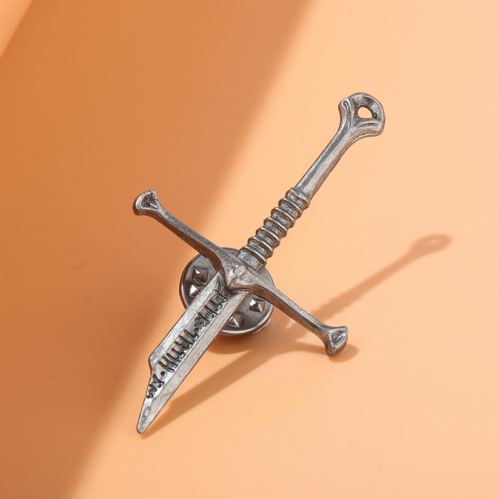 Broken Sword Shaped Brooch Badge, Unisex Personalized Retro Style Jewelry Accessory, Daily Dressing Decoration.