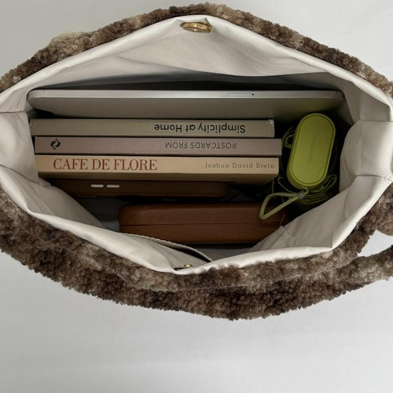 New Winter Autumn Plaid Furry Crossbody Bag Women Large Capacity Retro Shoulder Tote Bucket Bag Simple and Versatile Storage Bag