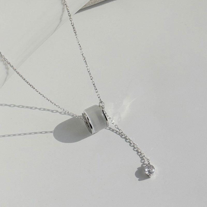 High End Feeling Small Barbarian Waist Necklace, Light Luxury and Niche Design, Simple Pendant, Collarbone Chain, Sweater Chain